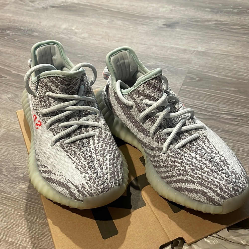 Yeezy Boost 350 Blue Tint mens size 5.5 fits womens size 7